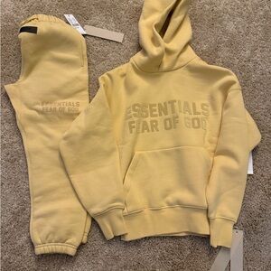 BRAND NEW 4T Essentials Fear of God Yellow Hoodie and Sweatpants Set
